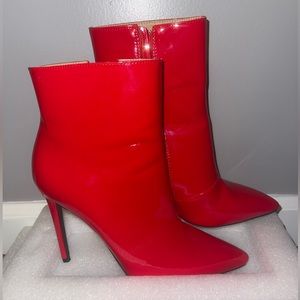 Akira heels size 9